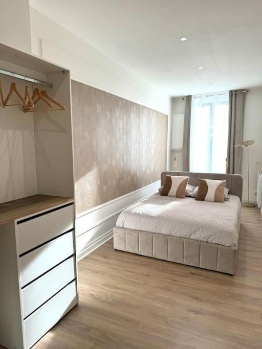 Appartement Avec Magnifique Vue Sur La Saone Et Son Balcon Шалон-сюр-Сон Екстериор снимка